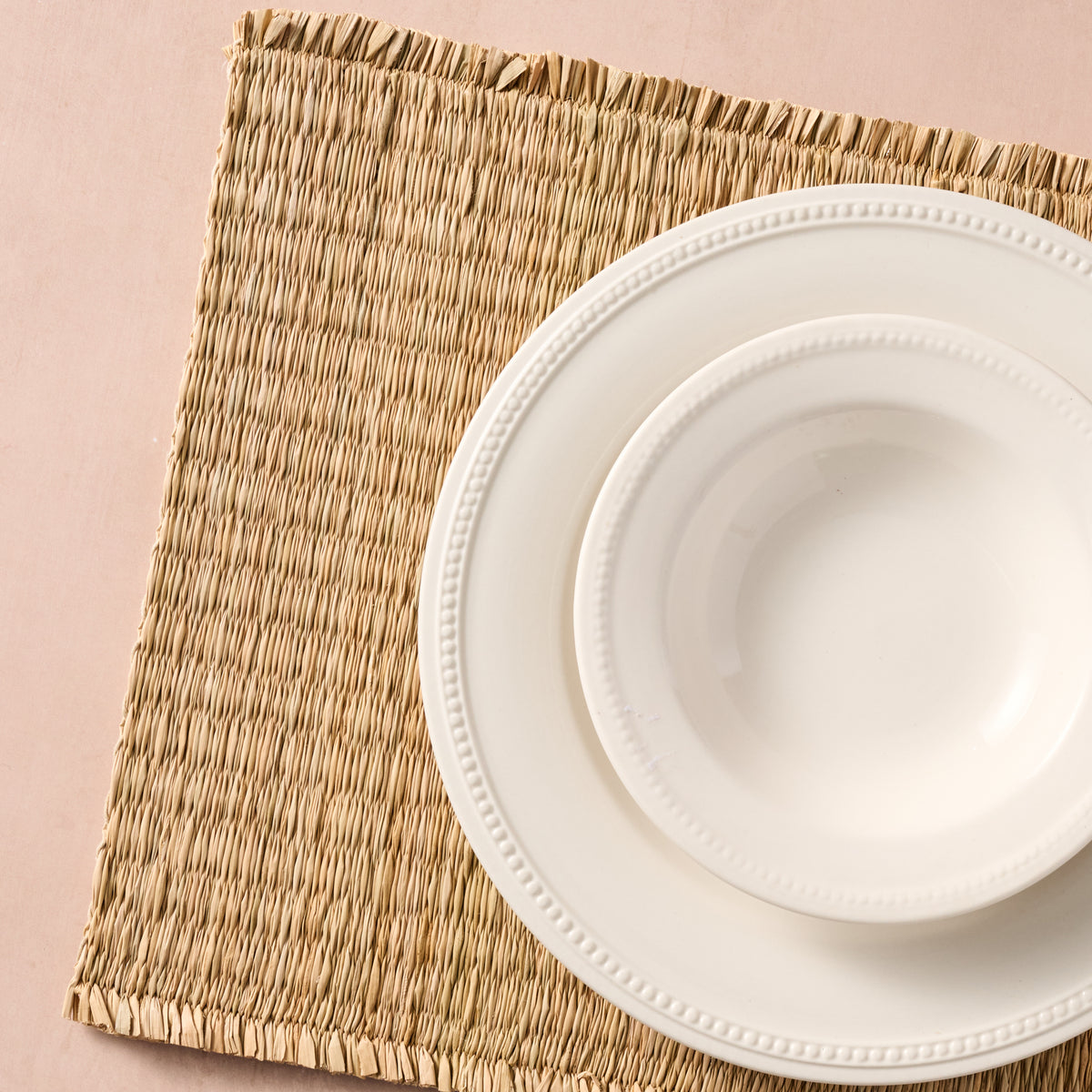 Narkata Woven Cattail Fringe Placemat - Ten Thousand Villages