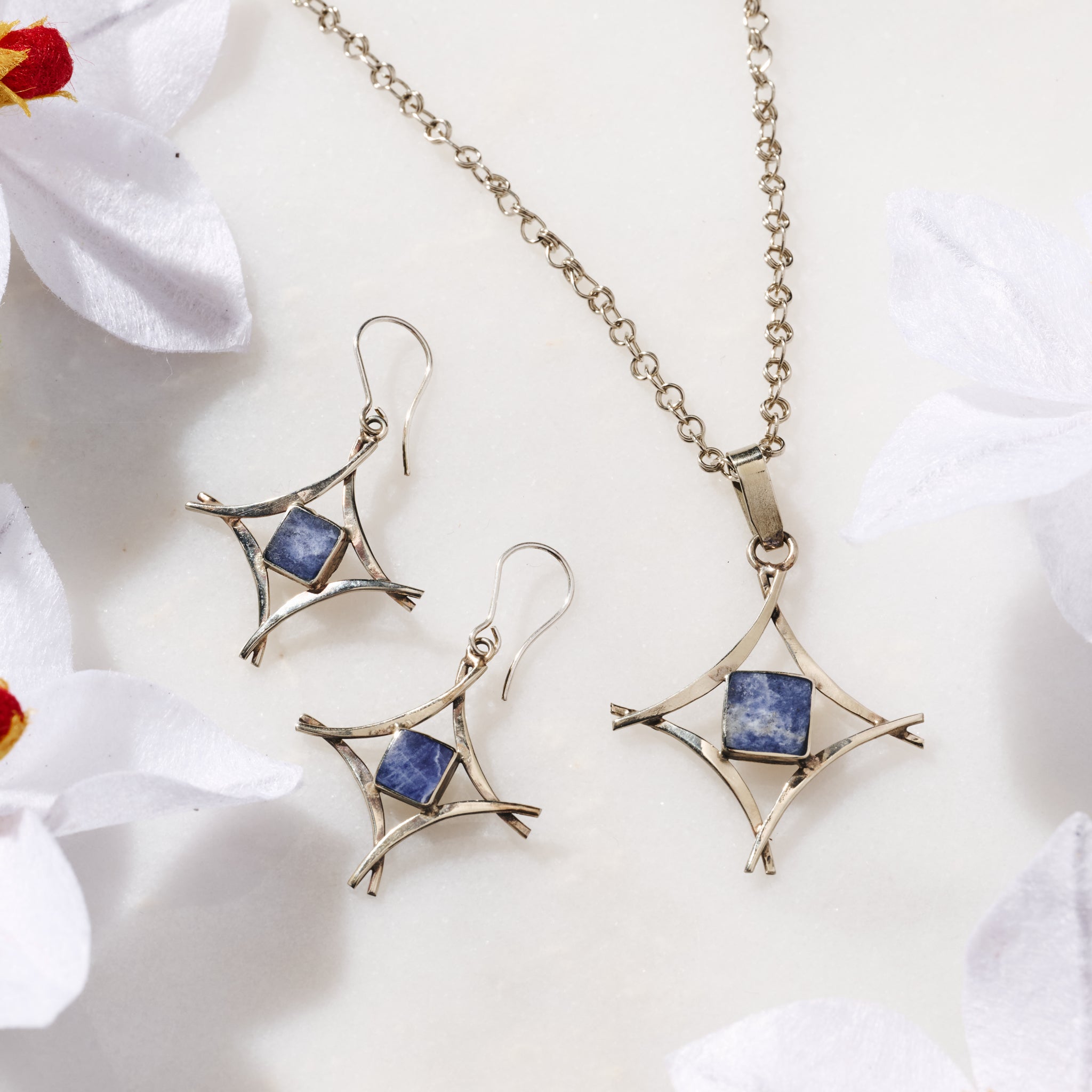 Kikin Sodalite Necklace - Ten Thousand Villages
