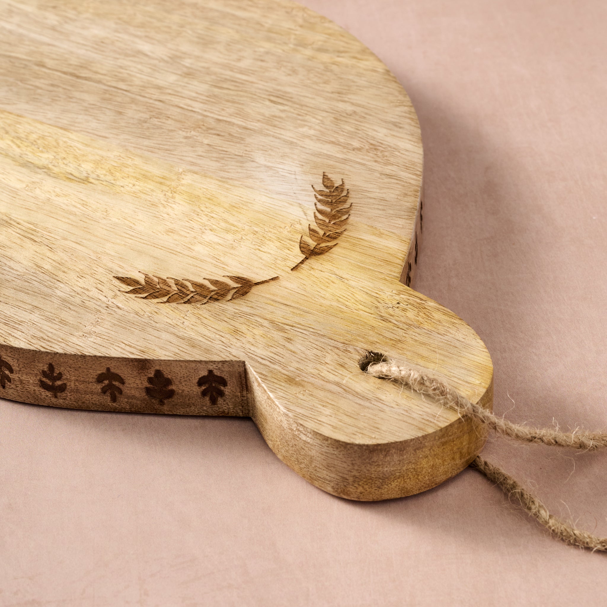 Sumati Mango Wood Serving Board - Ten Thousand Villages