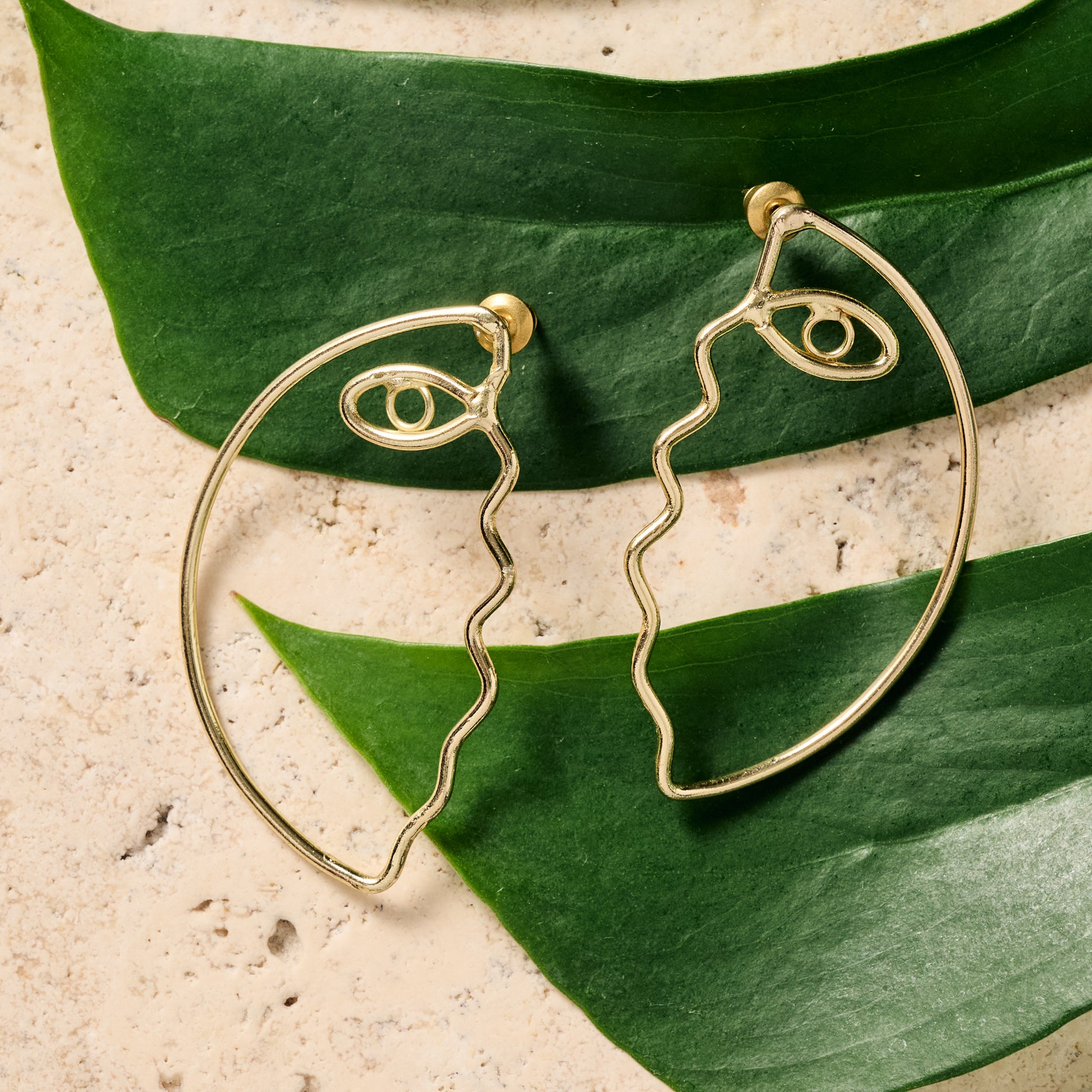 Pikaso Profile Wire Post Earrings - Ten Thousand Villages