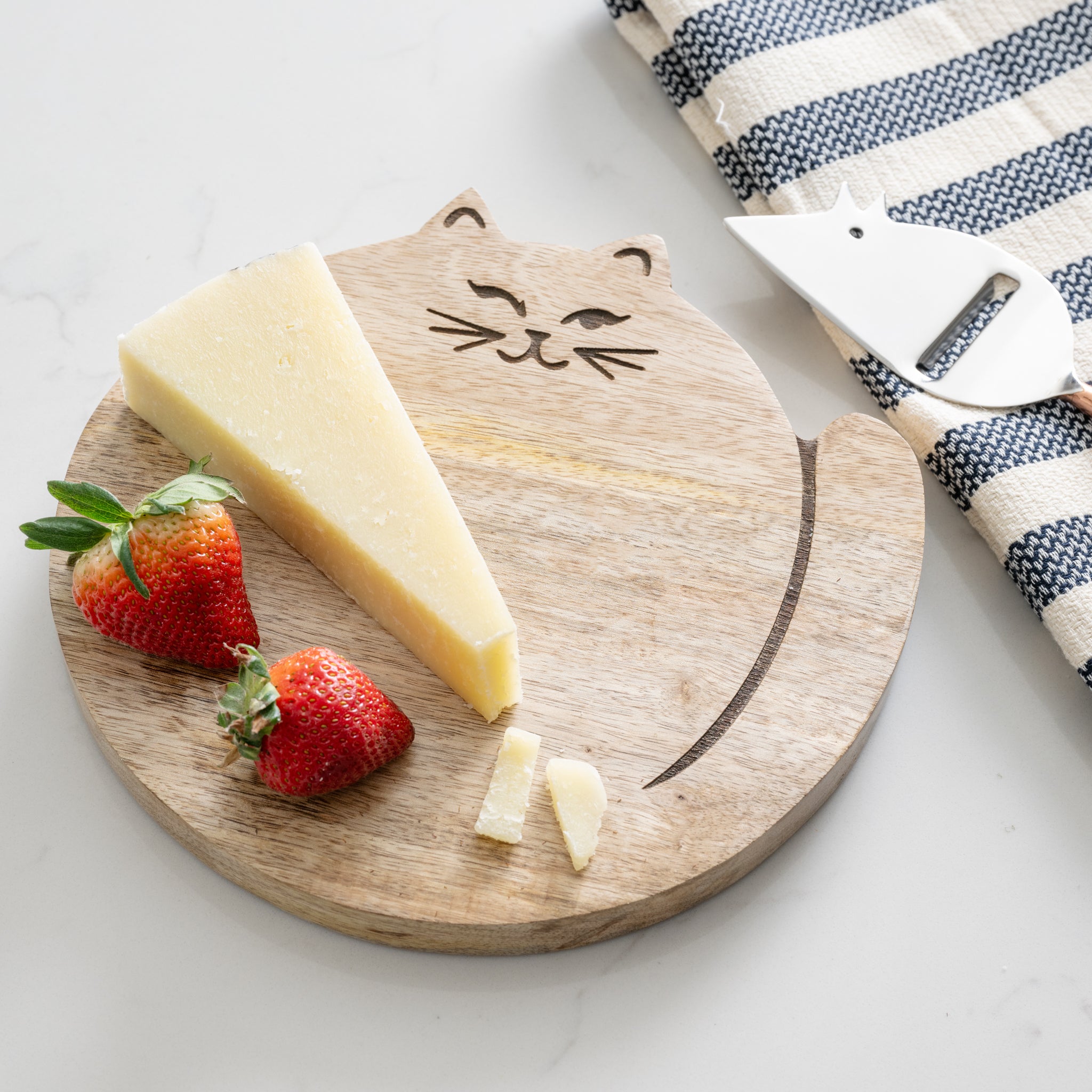 Mango Wood Charkitterie Board - Ten Thousand Villages