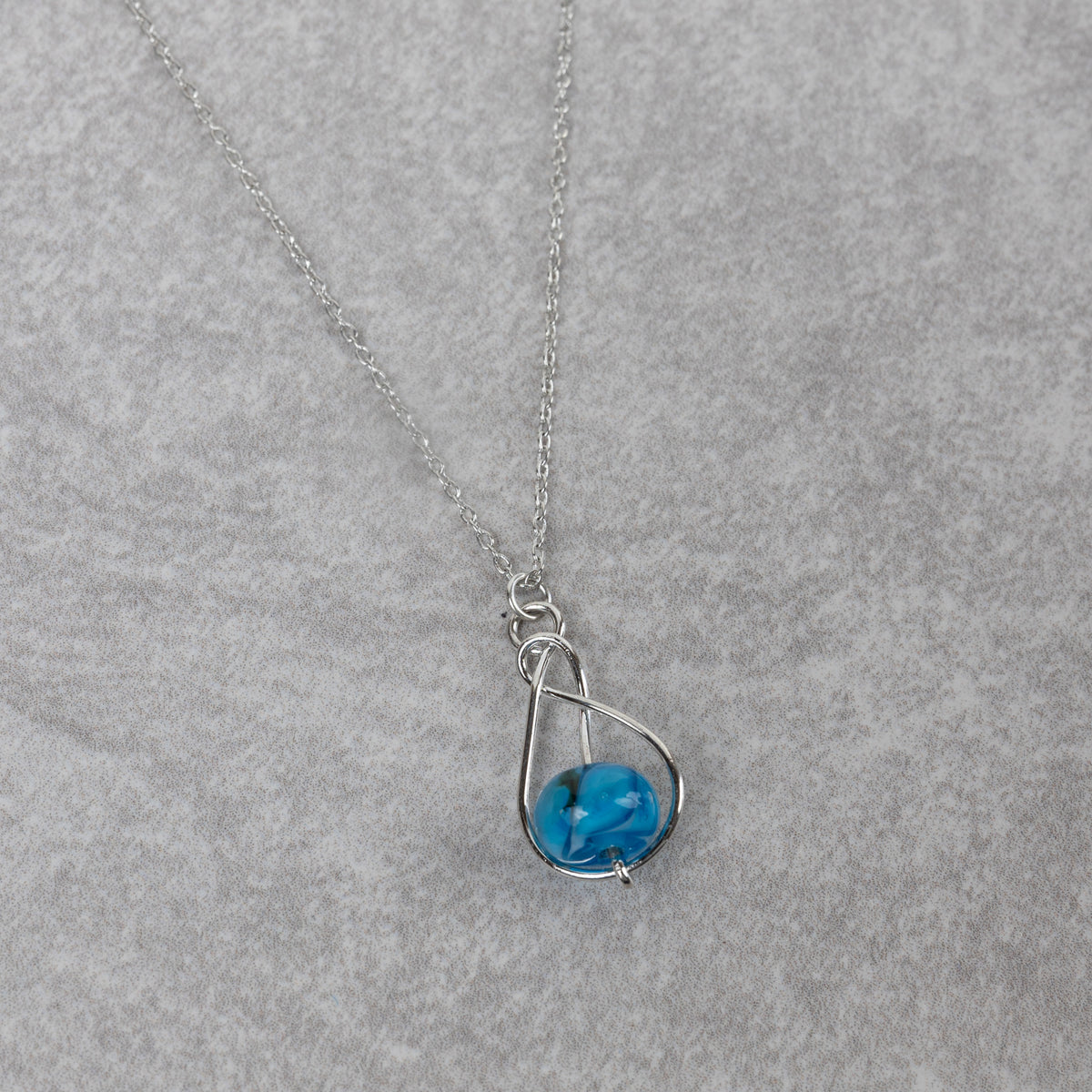 Isai Pendant Necklace - Ten Thousand Villages