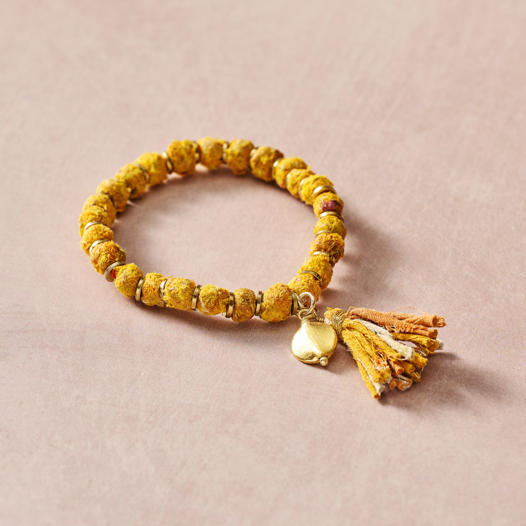 Tashi Sari Beaded Bracelet - Ten Thousand Villages
