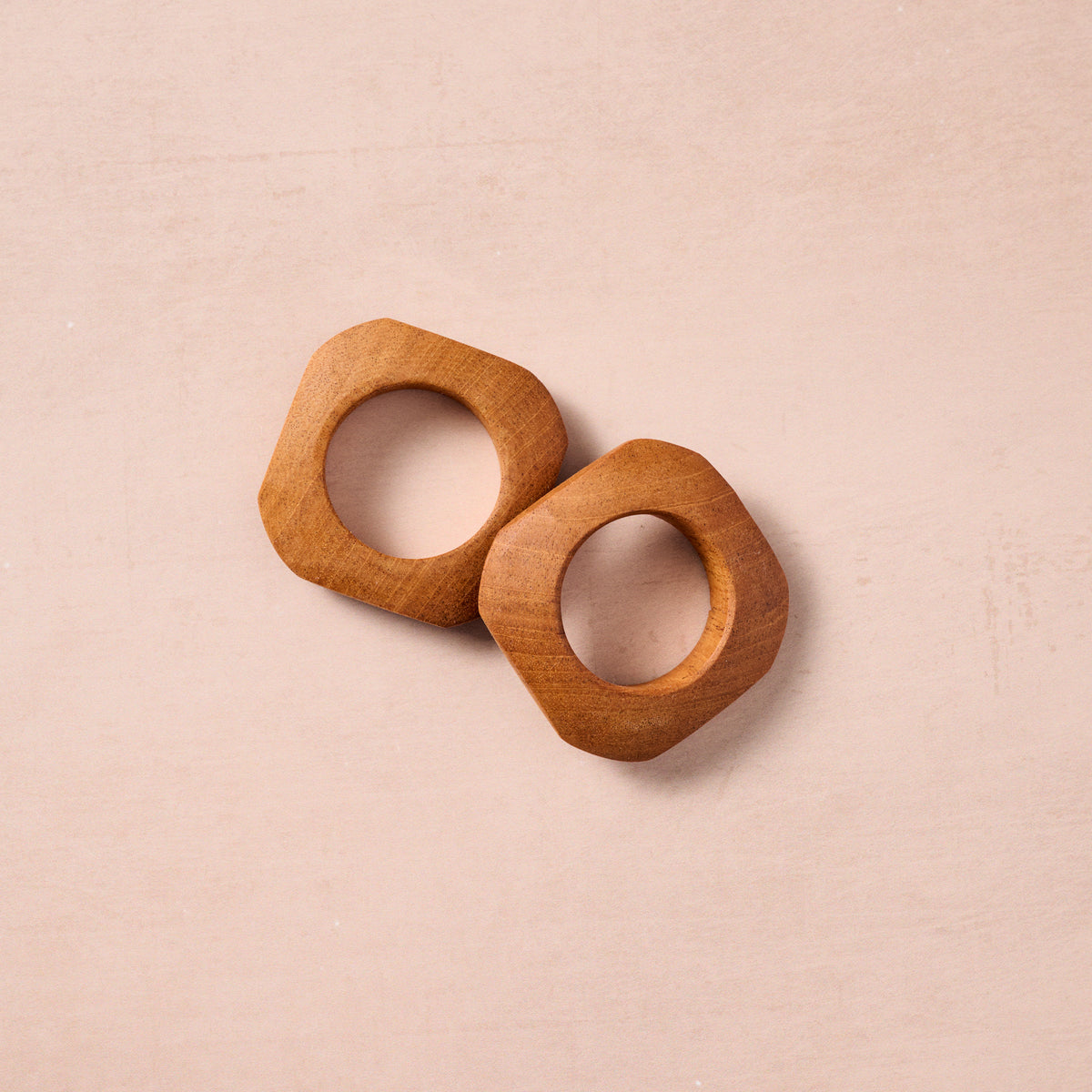 Caja Mahogany Napkin Rings - Set of 2 - Ten Thousand Villages