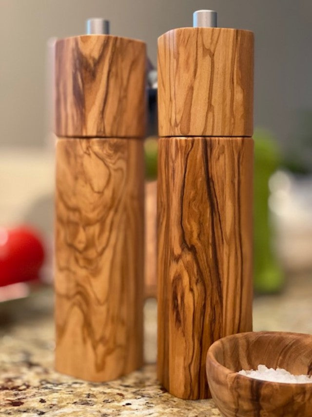 Amal Olive Wood Pepper Mill - Ten Thousand Villages