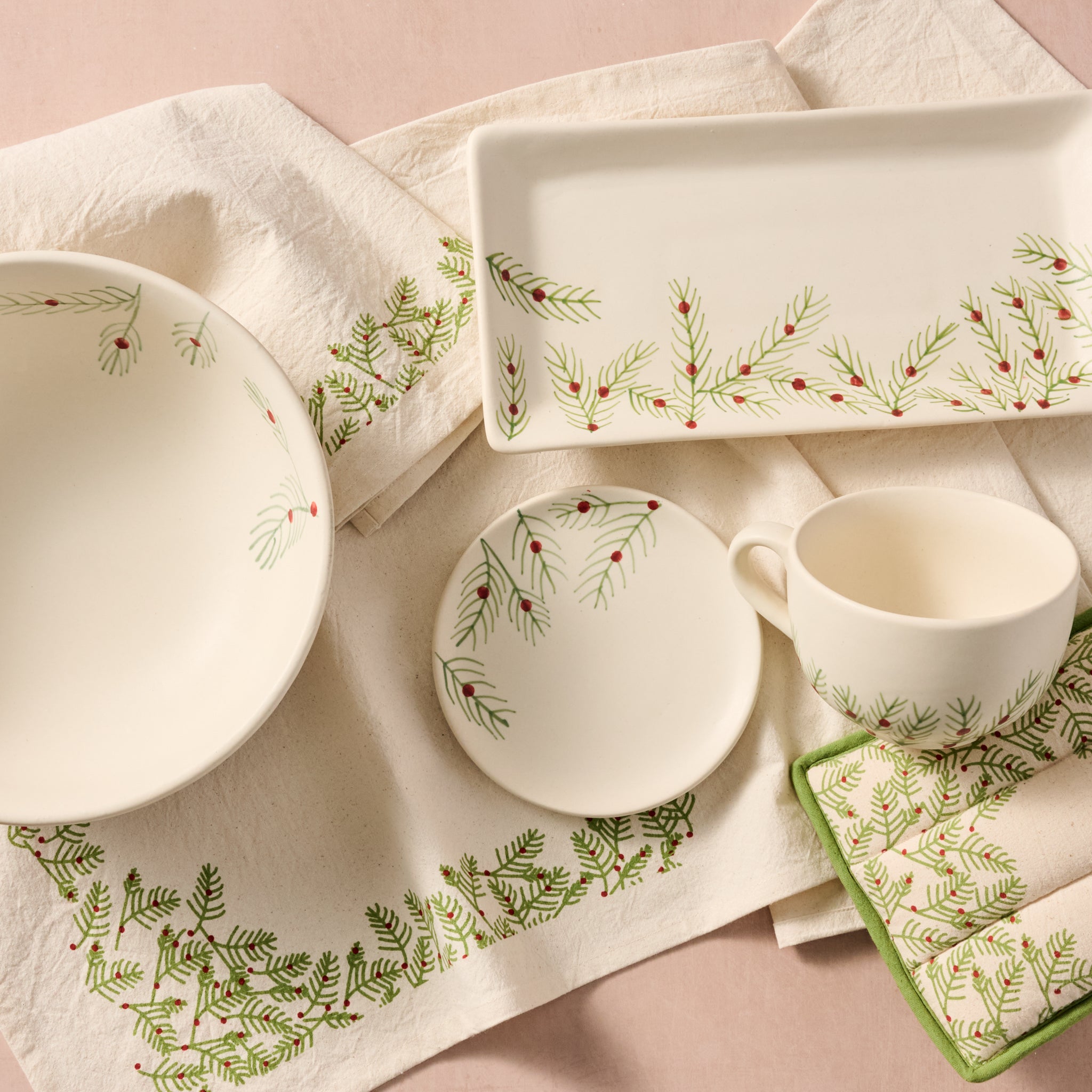 Sardee Holly Ceramic Serving Bowl - Ten Thousand Villages