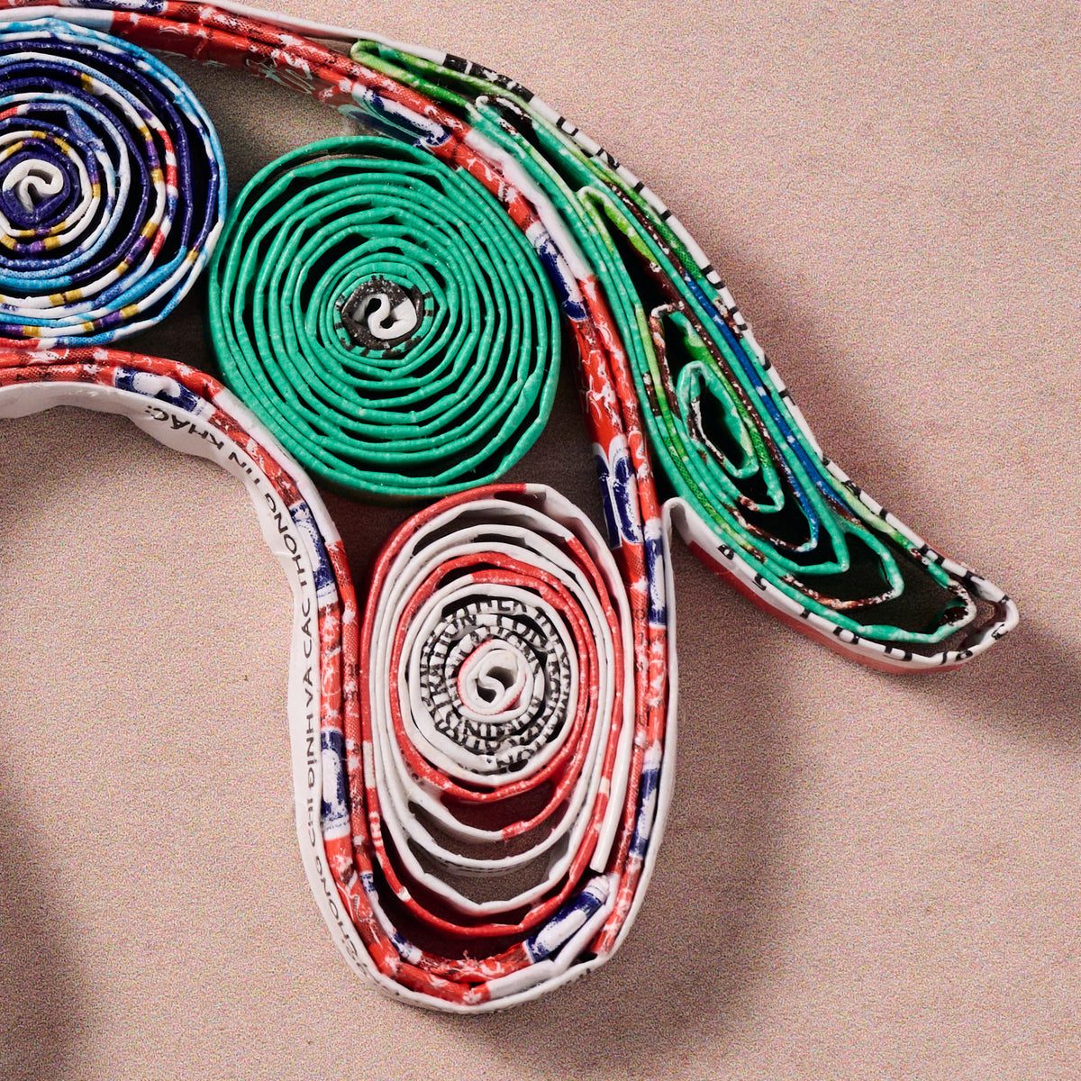 Vui Quilled Dog Ornament - Ten Thousand Villages