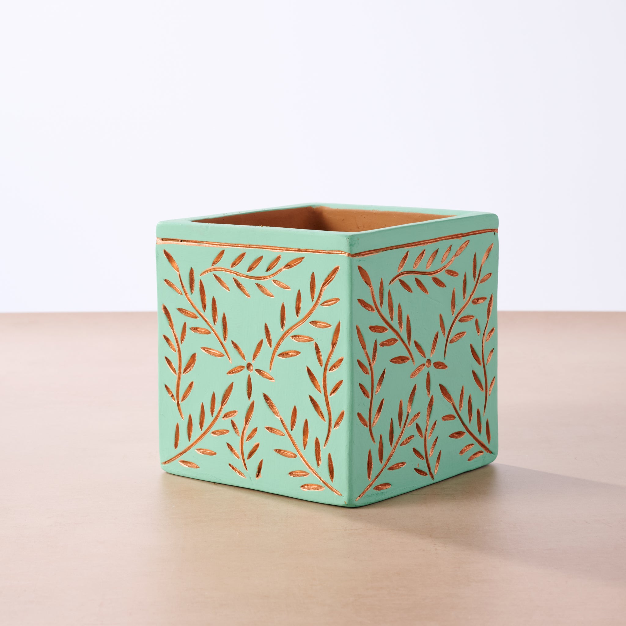 Tila Terracotta Debossed Leaf Planter - Ten Thousand Villages