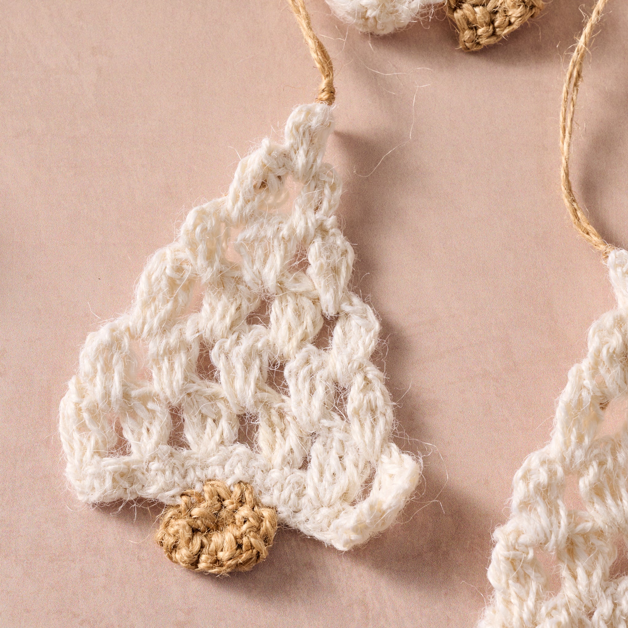 Khusi Tree Crochet Garland - Ten Thousand Villages