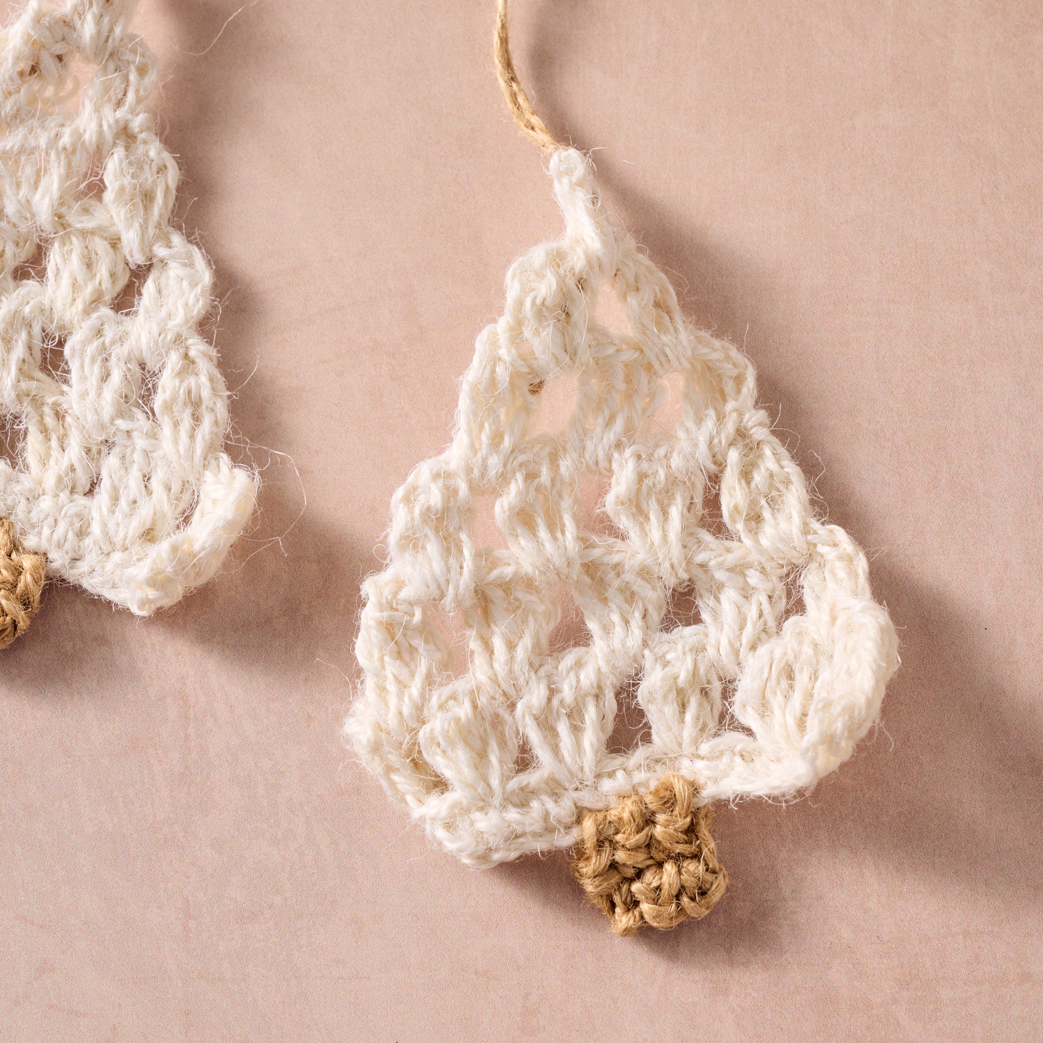 Khusi Tree Crochet Garland - Ten Thousand Villages