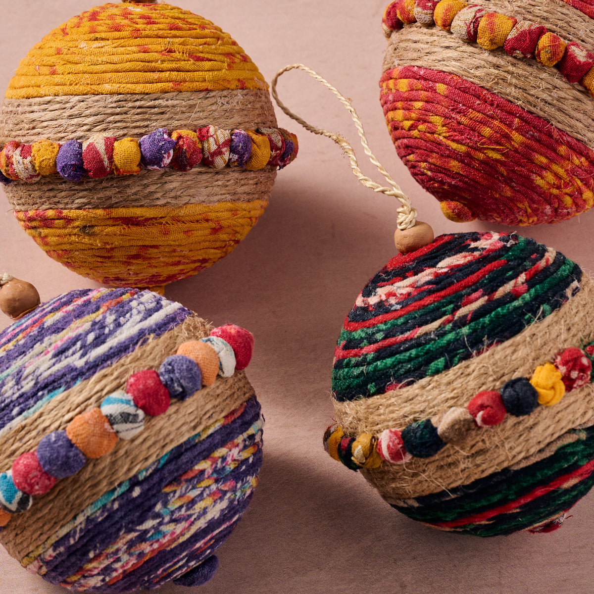 Usna Sari Ball Ornament - Ten Thousand Villages