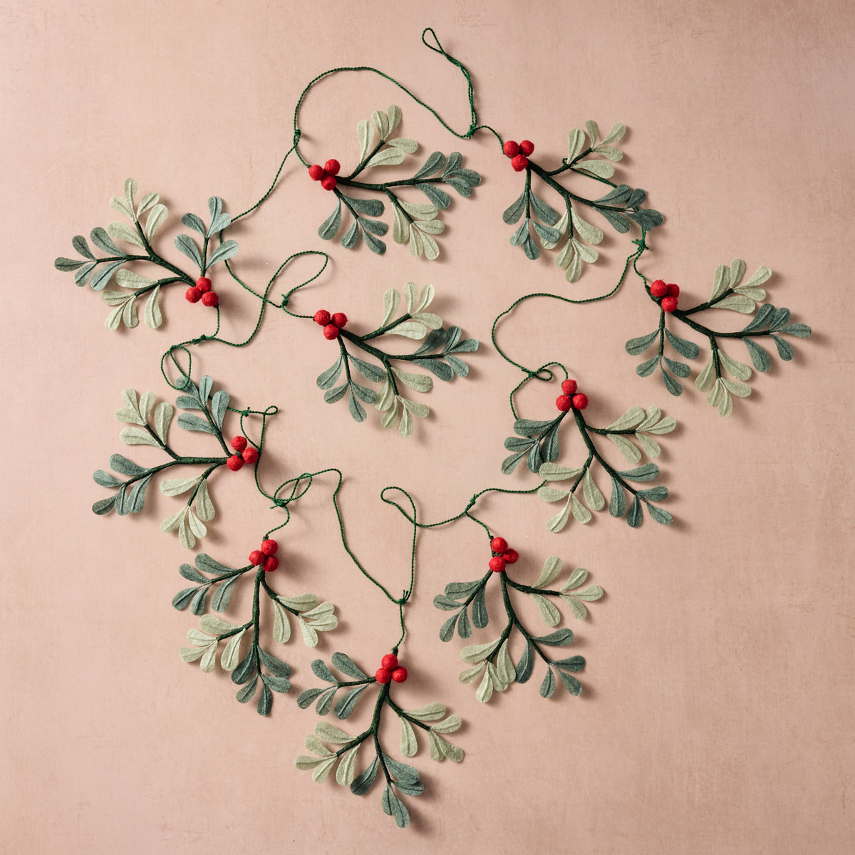 Ullasa Holly Silk Paper Garland - Ten Thousand Villages