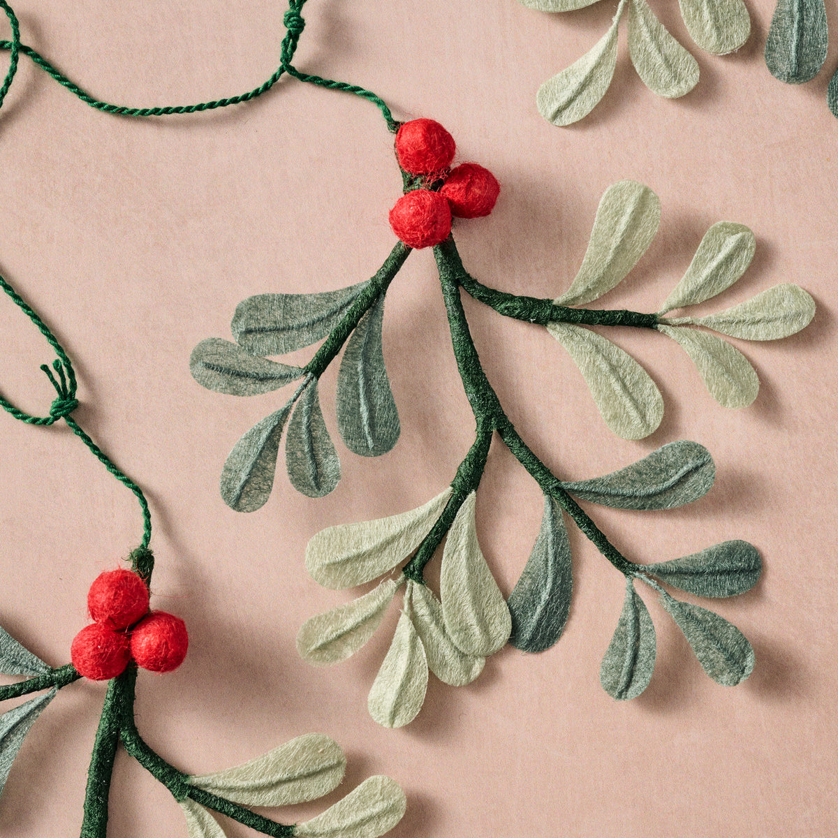 Ullasa Holly Silk Paper Garland - Ten Thousand Villages