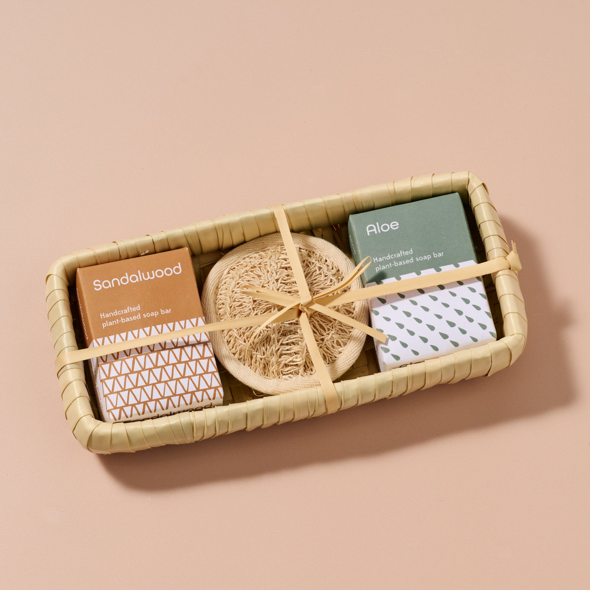 Taaja Sandalwood and Aloe Soap/Body Scrubber Set - Ten Thousand Villages