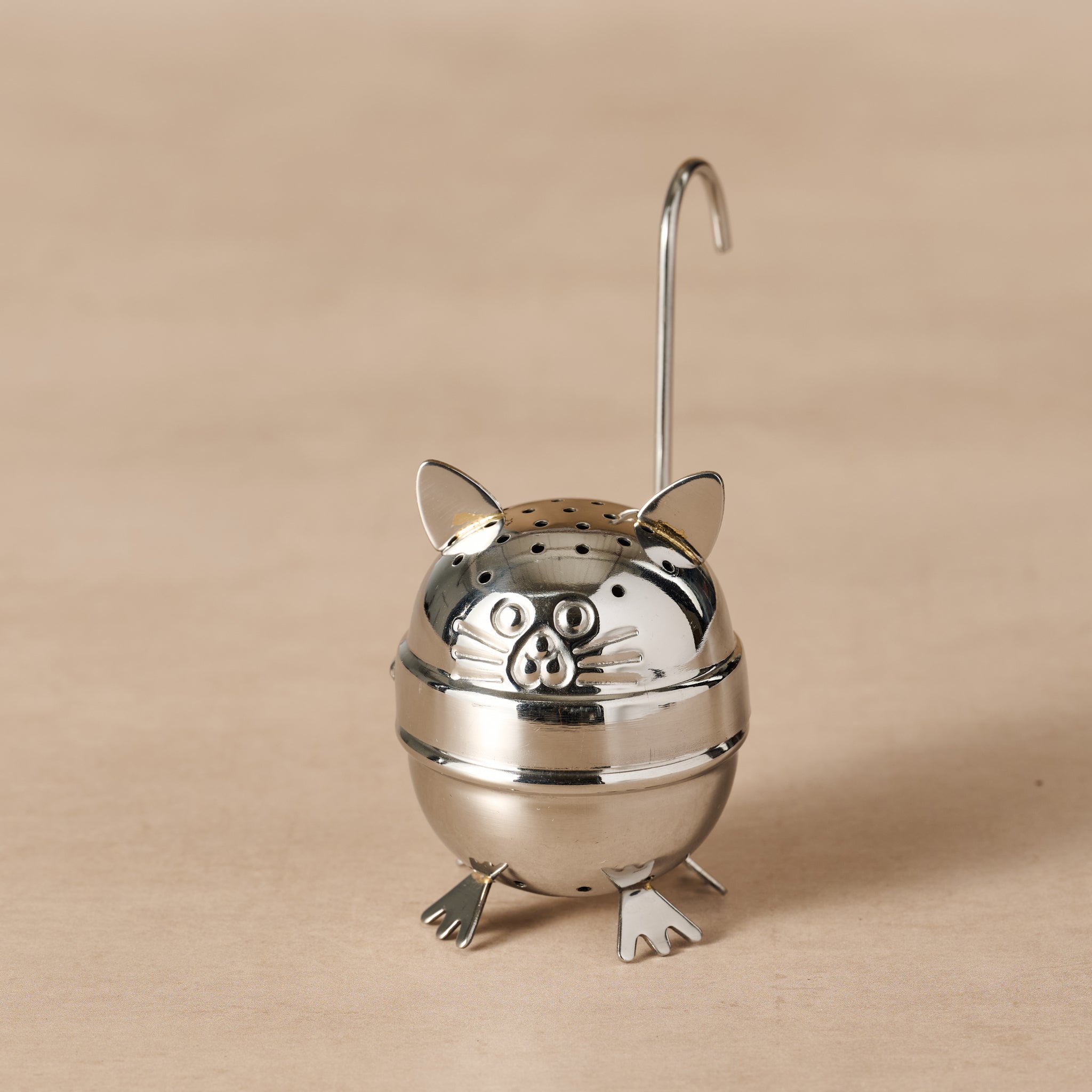 Billee Standing Cat Tea Ball Infuser - Ten Thousand Villages