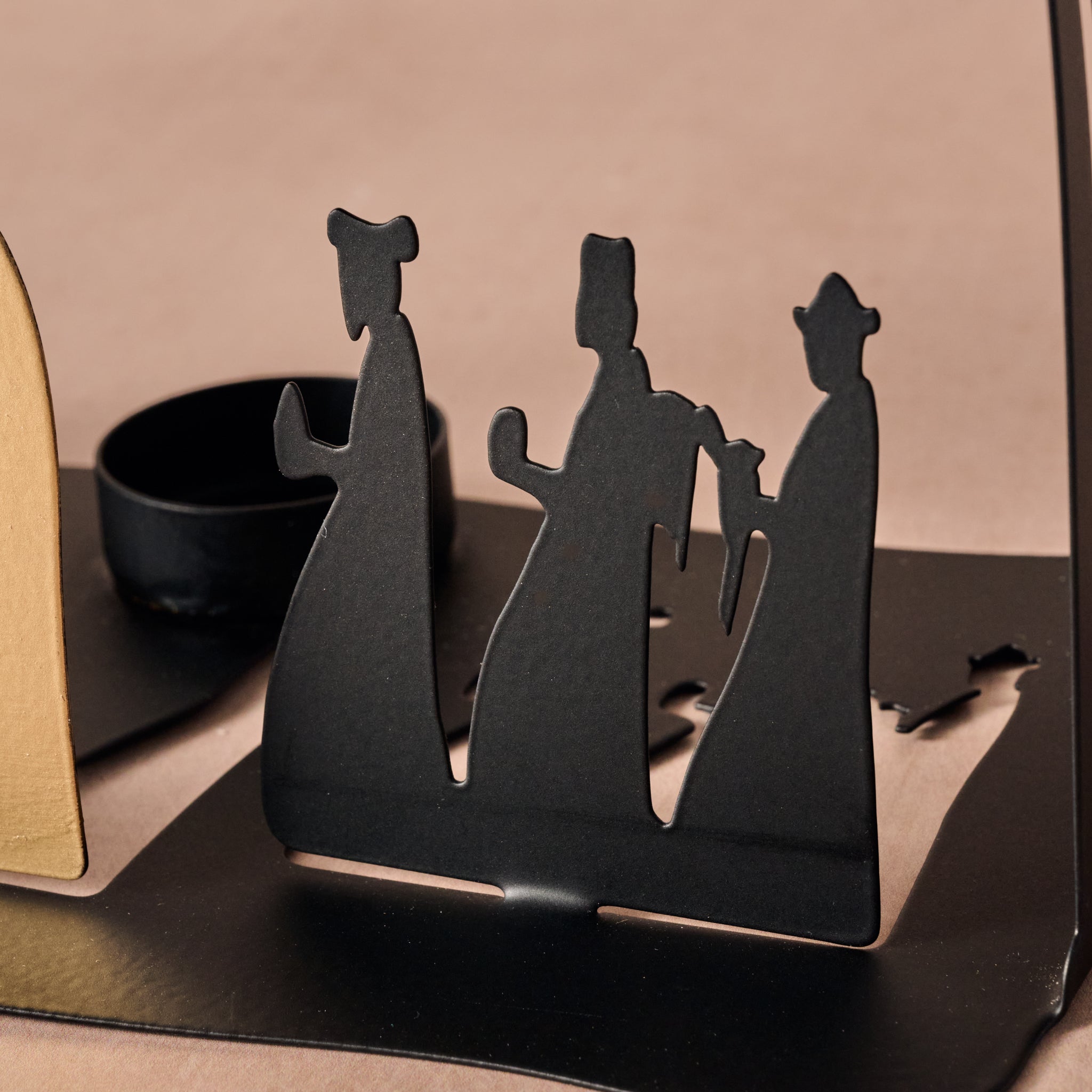Traad Iron Nativity Creche - Ten Thousand Villages