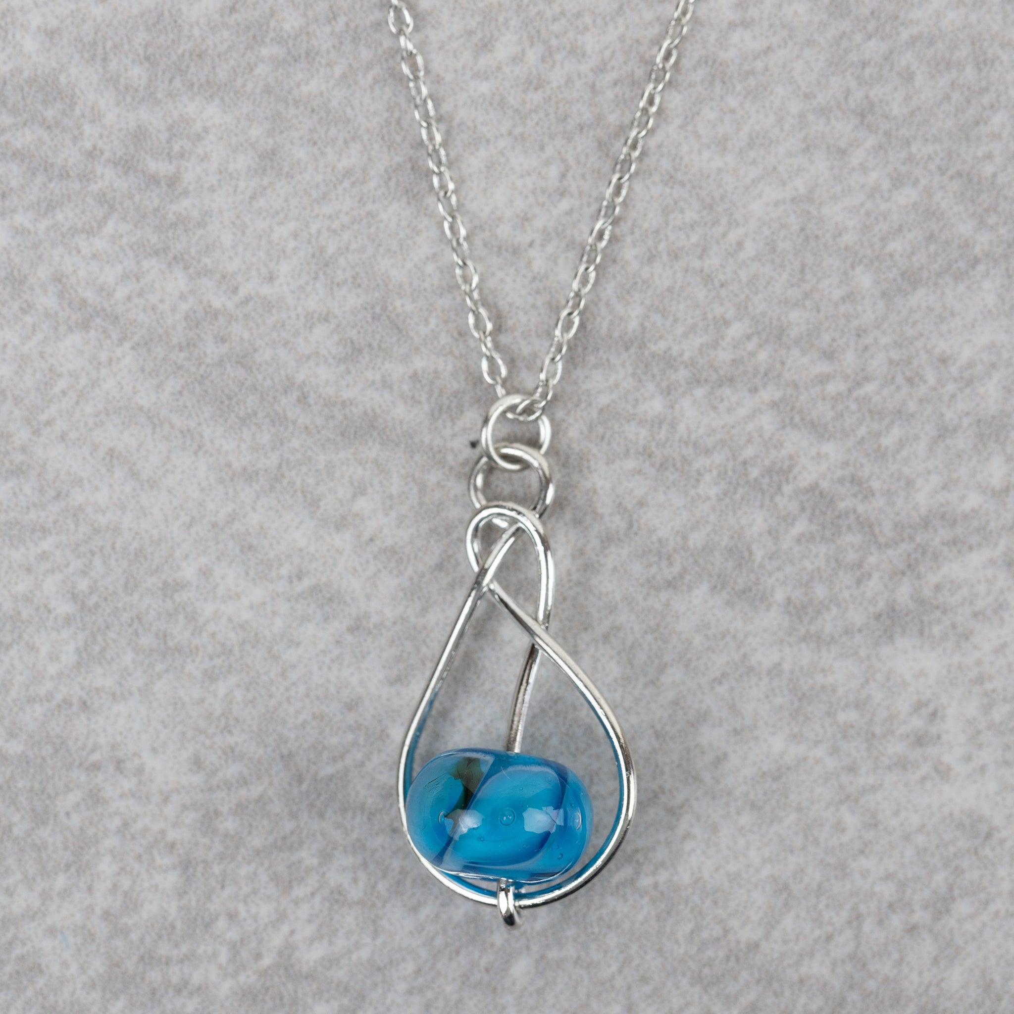 Isai Pendant Necklace - Ten Thousand Villages
