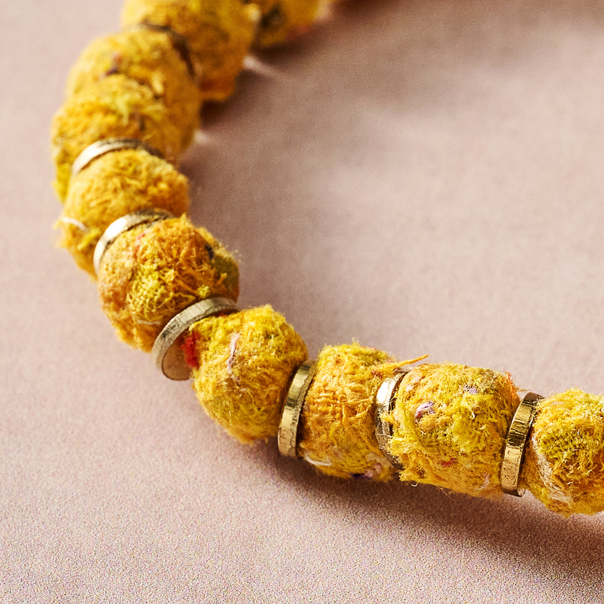 Tashi Sari Beaded Bracelet - Ten Thousand Villages