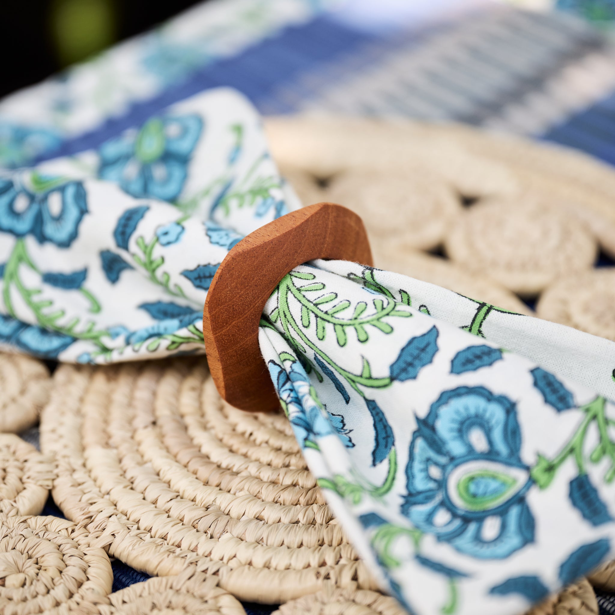 Caja Mahogany Napkin Rings - Set of 2 - Ten Thousand Villages