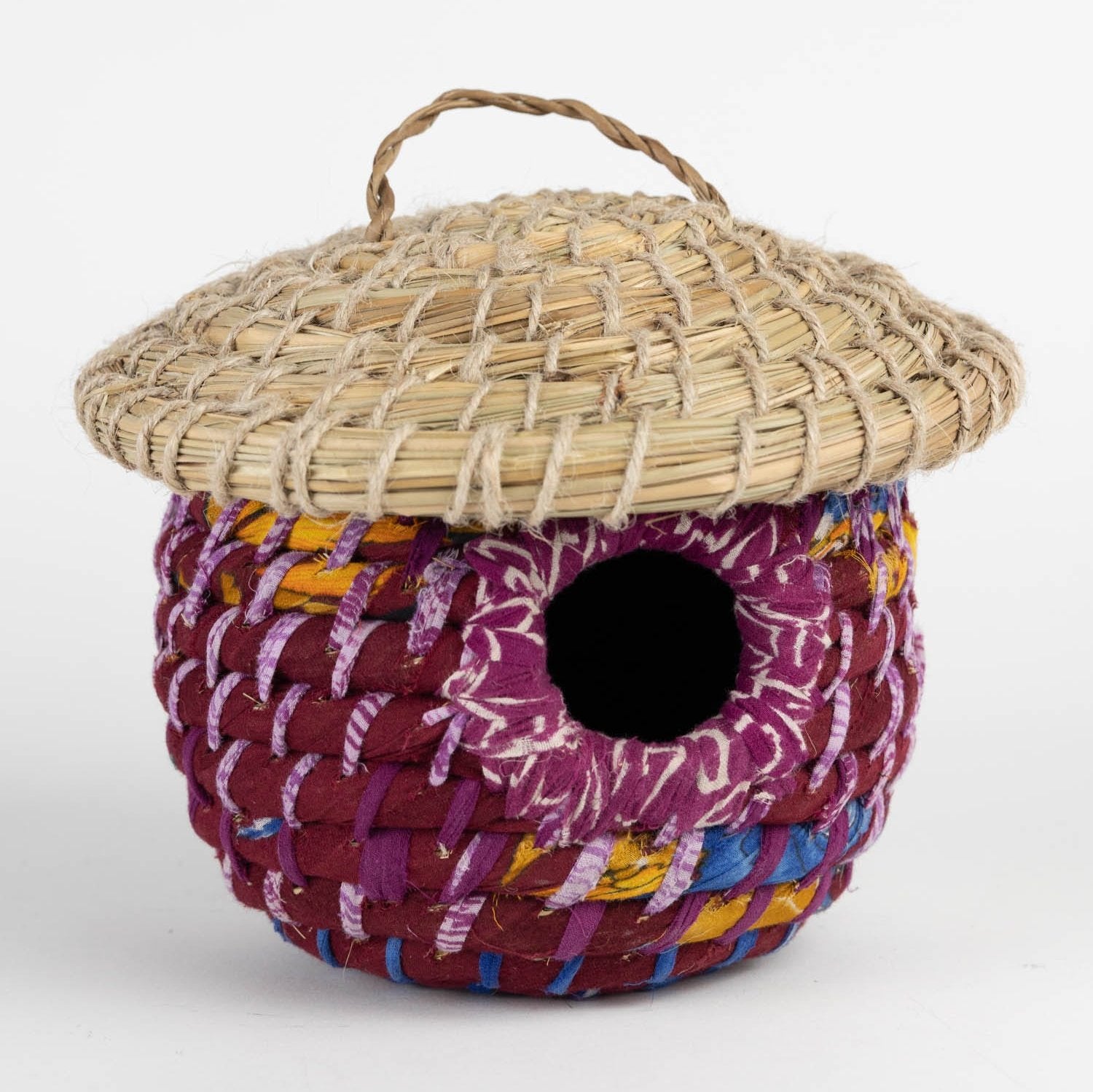 Acorn Sari Birdhouse - Ten Thousand Villages